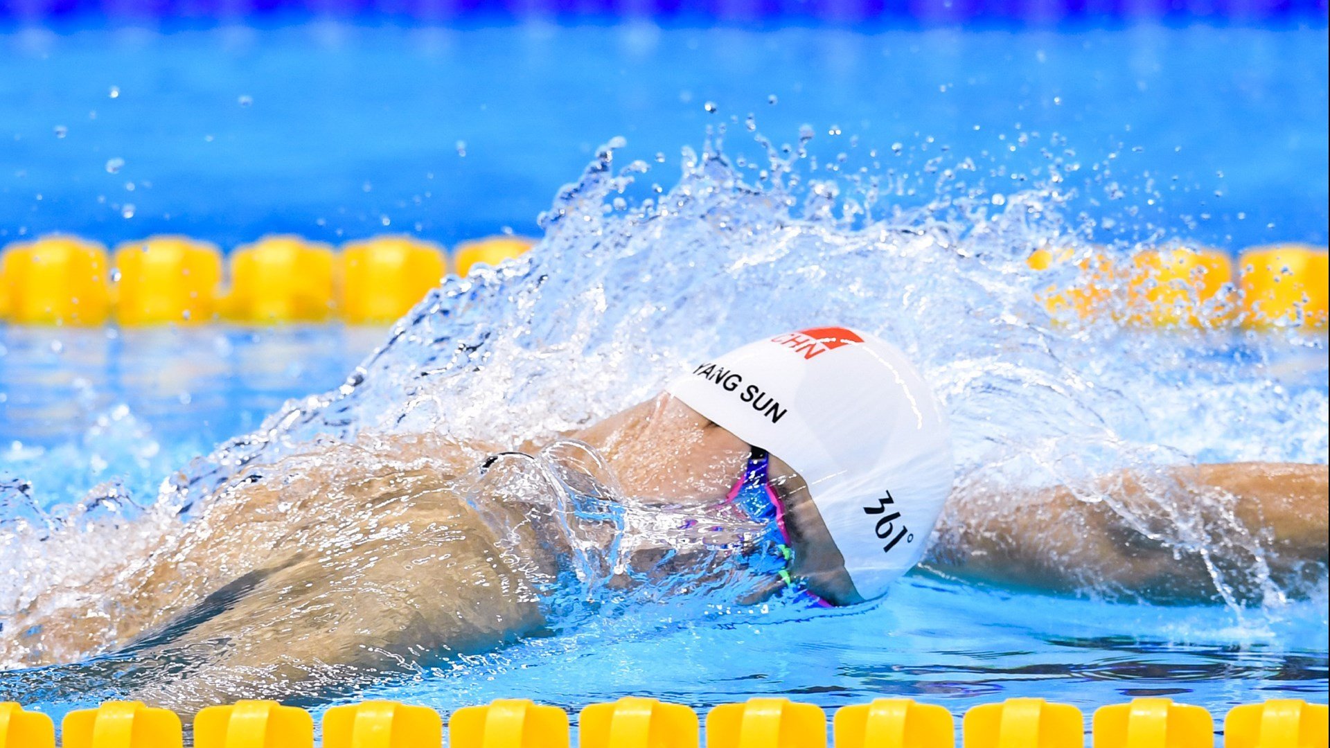 kaiyun登录入口-荷兰仰泳动作流畅推进有力，荷兰游泳女子名将